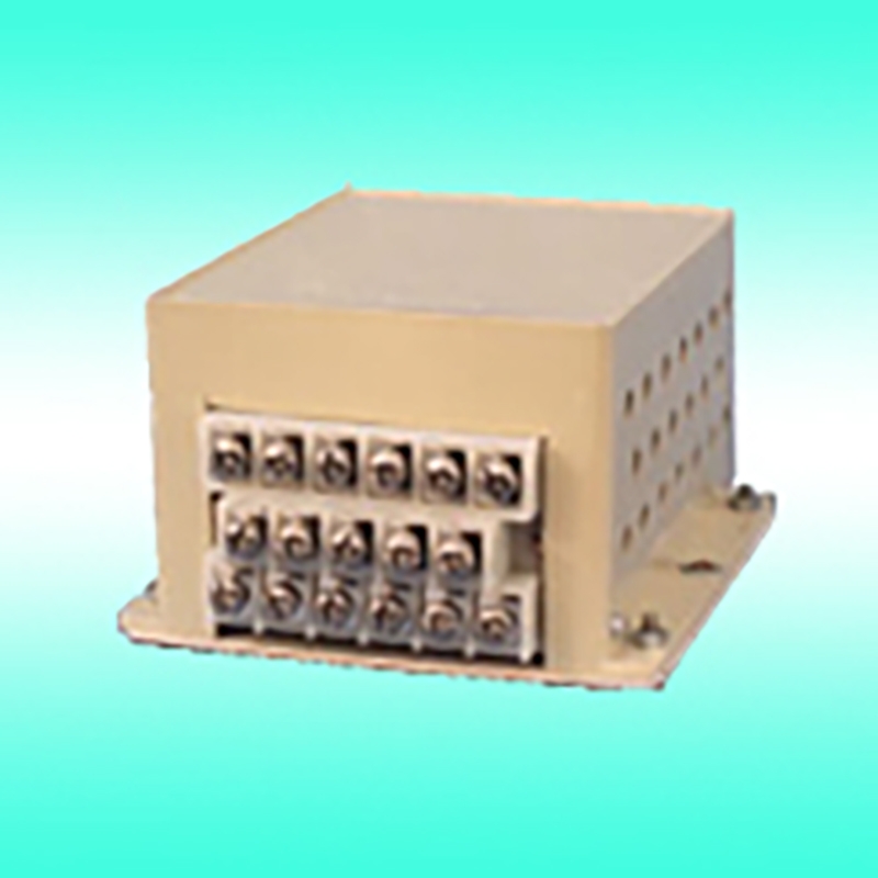 FJQ-3三相(xiàng)移相或過(guo)零可控矽(xī)觸發附加(jia)器