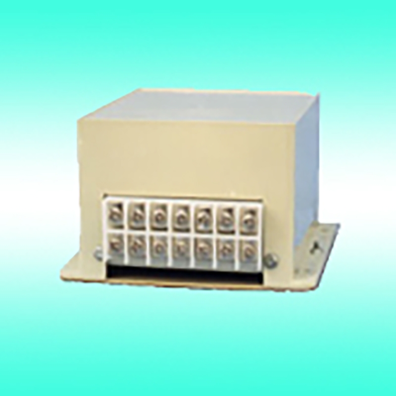 FJQ-3三相(xiang)移相或過(guò)零可控矽(xi)觸發附加(jiā)器